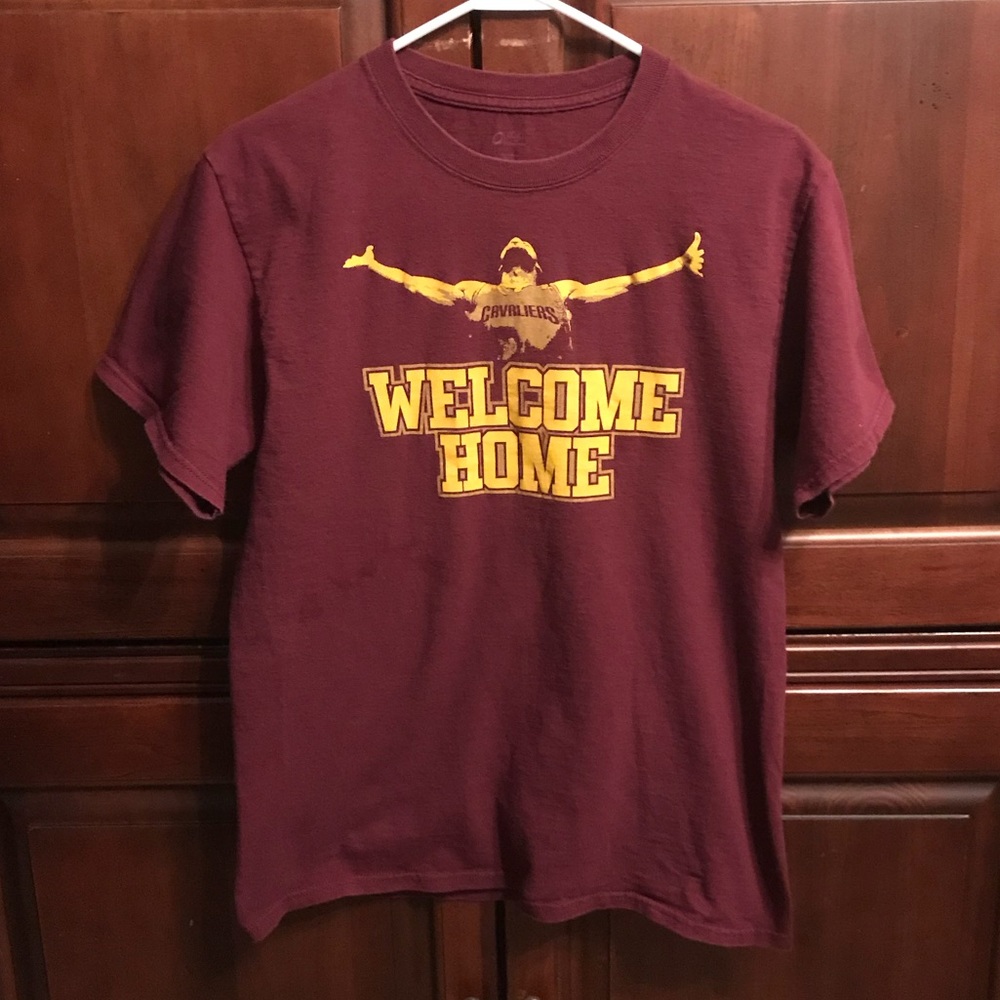 “Welcome Home” Lebron Tee Shirt Men’s Small